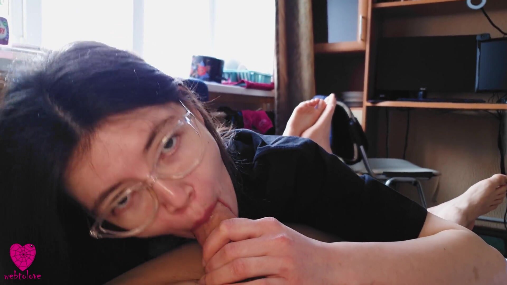 WebTolLve – Classmate came to visit me and immediately, zaglotnuv cock in her mouth, sucked not yet undressed 4K