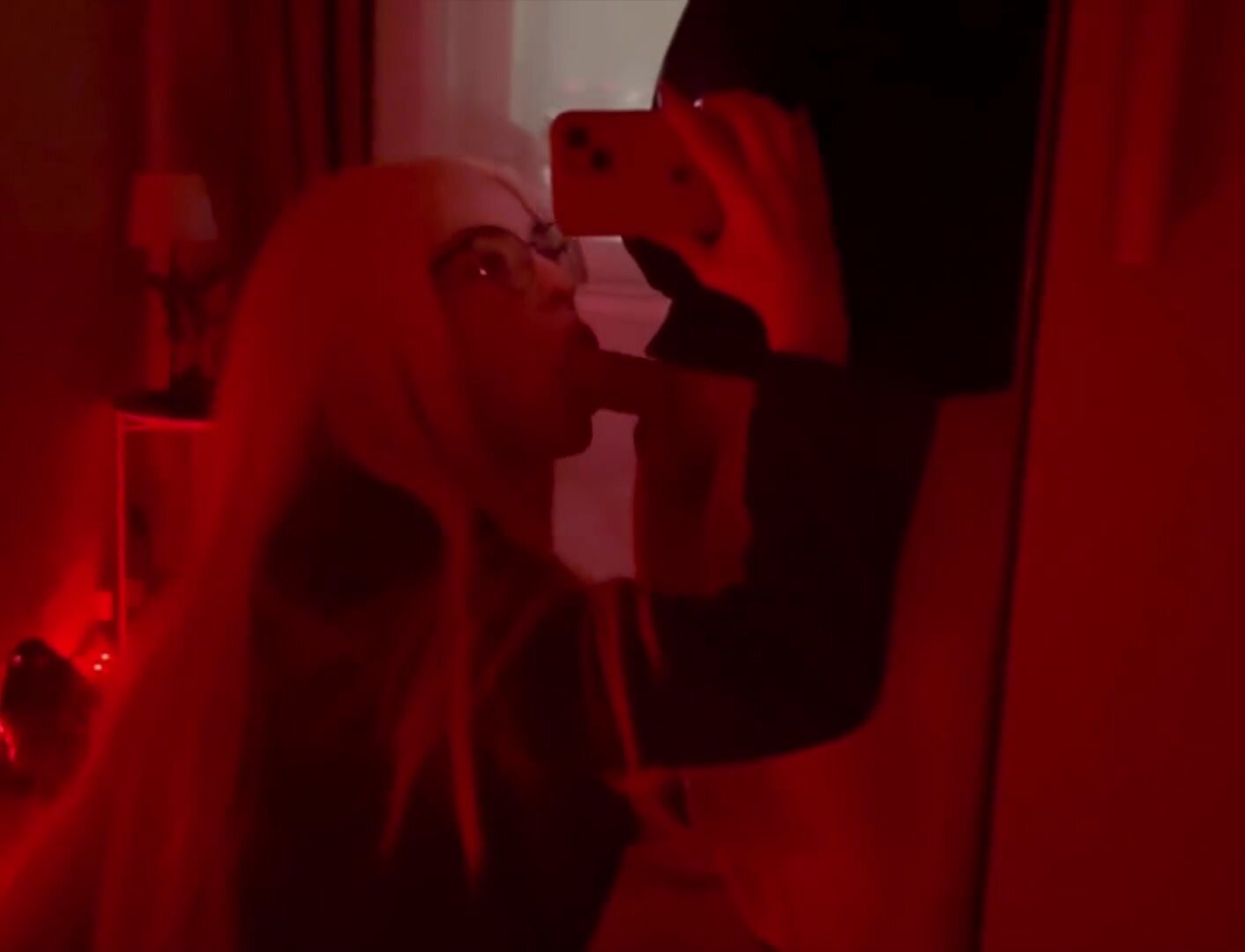 Whyhucci – Bitch from Tinder Wants a Video of Her Throat Fuck