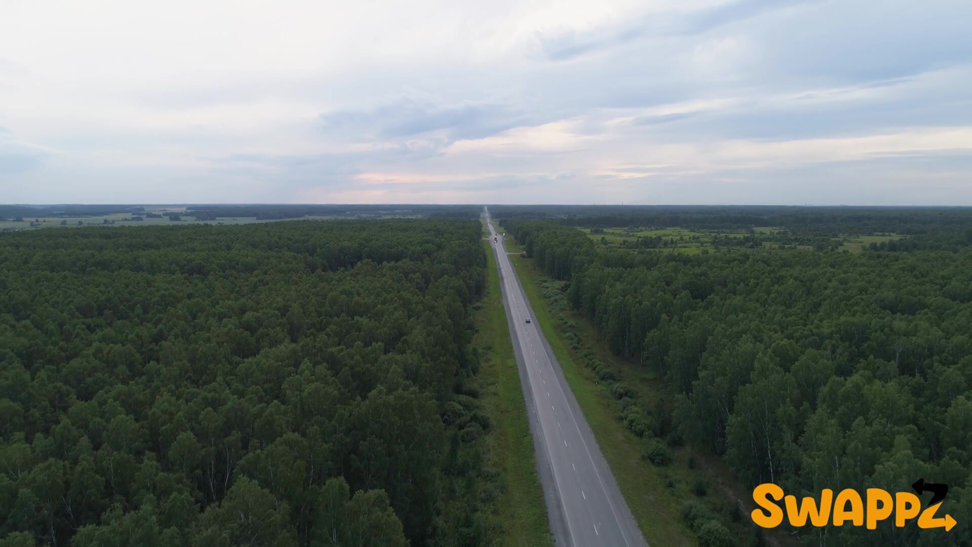 MomSwap – Alison Rey And Alexis Malone