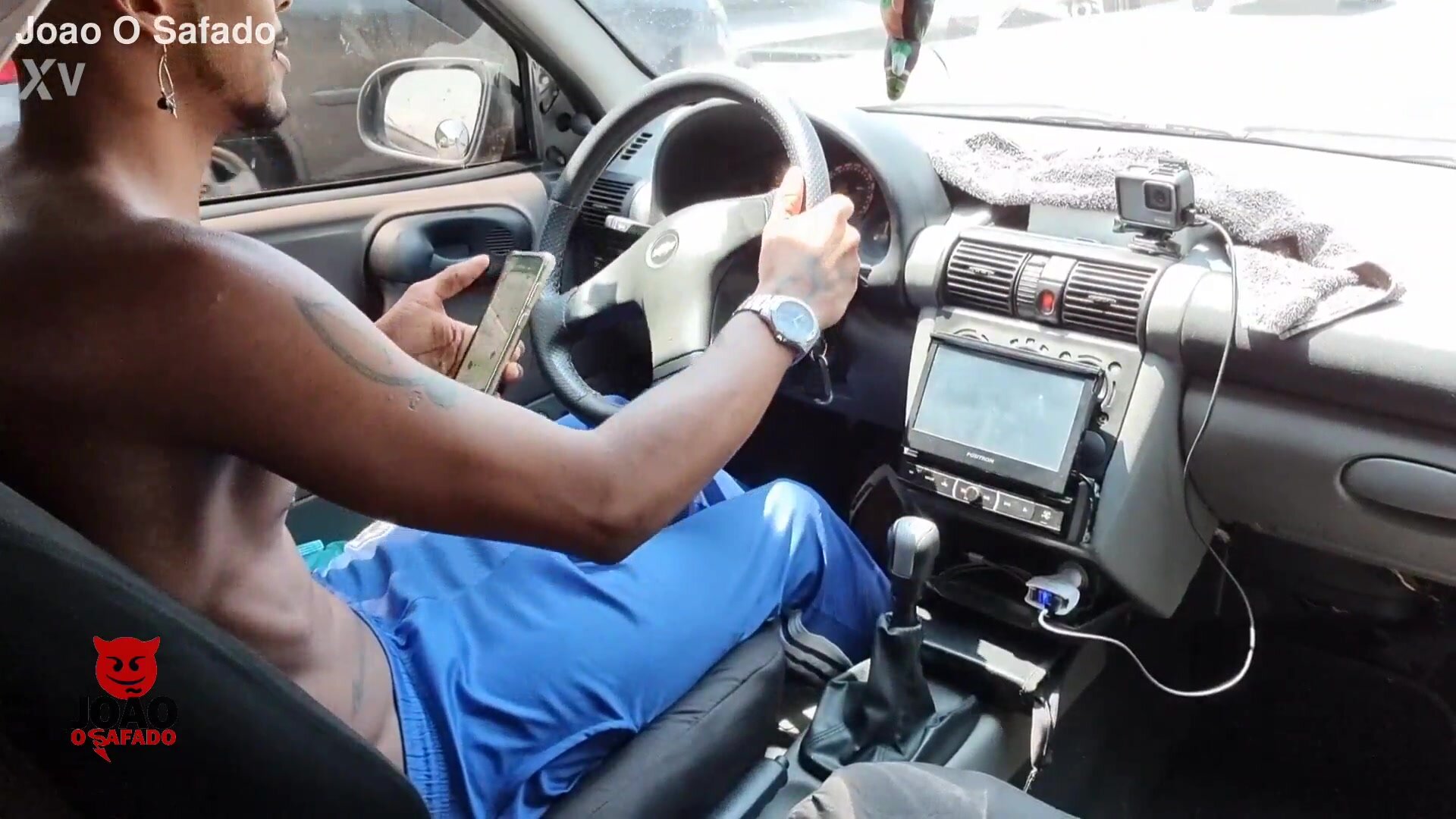 YOUNG BRAZILIAN GIRL SITS ON THE BIG DICK OF THE BLACK GUY LIKE A PROFESSIONAL SLUT