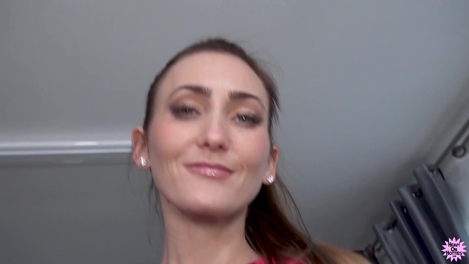 HeavyOnHotties – Gaining Some Weight – Kira Parvati