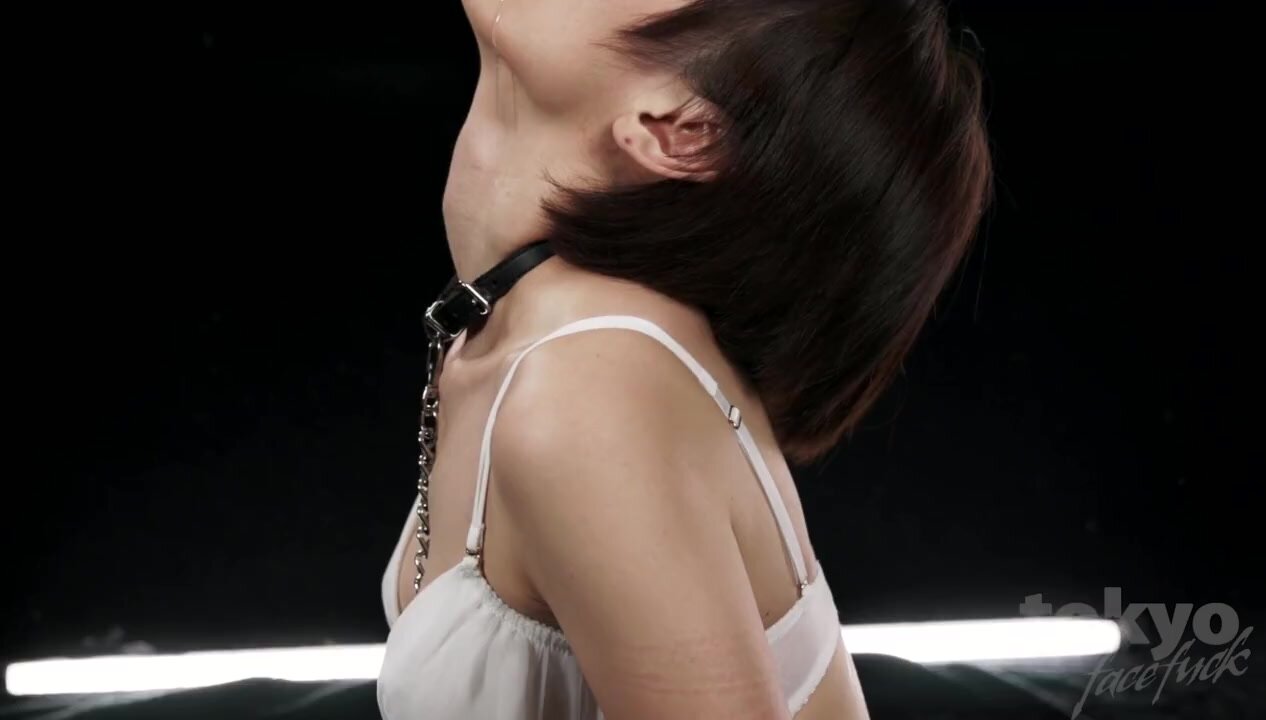 Tokyo Face Fuck