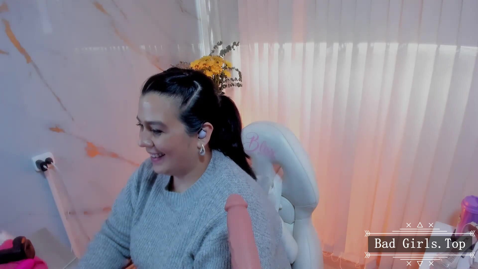 Very big tits BBW pretty web milf with dildo