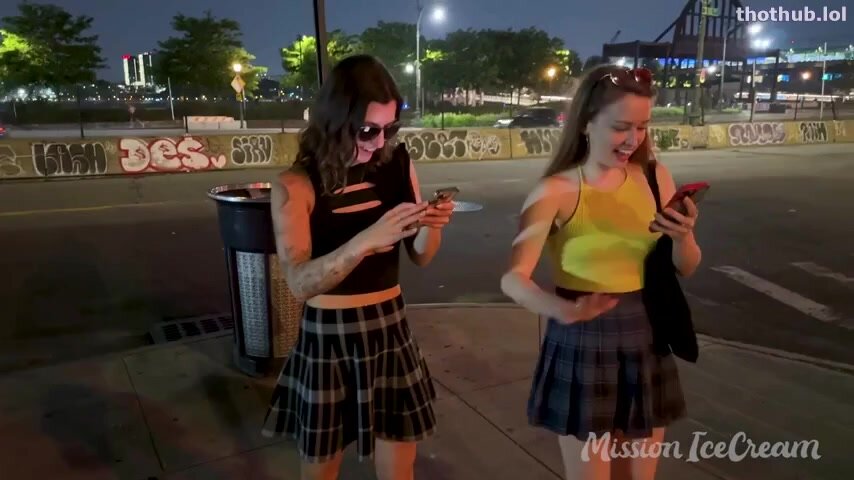 Flashingemma Missionicecream Live