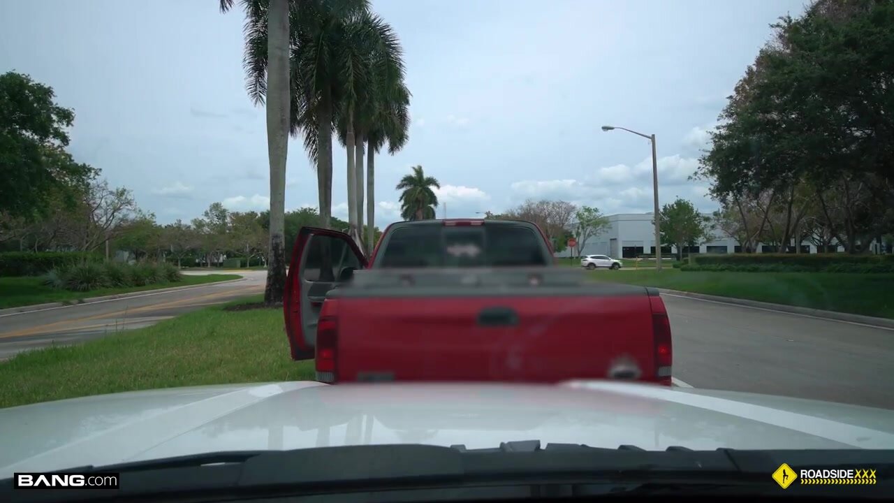 Becky Bandini Busty Brunette MILF Has Sex With The Mechanic To Pay For Her Car Repairs