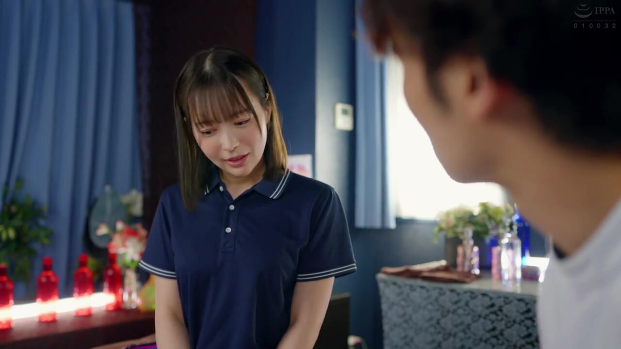 HUNTC-527 A back-arching, climaxing, splashing, shameful beauty treatment! An innocent girl is nervous at her first beauty treatment, but her immature body is developed by the fingers and cock of an erotic masseuse who knows the female body inside and out