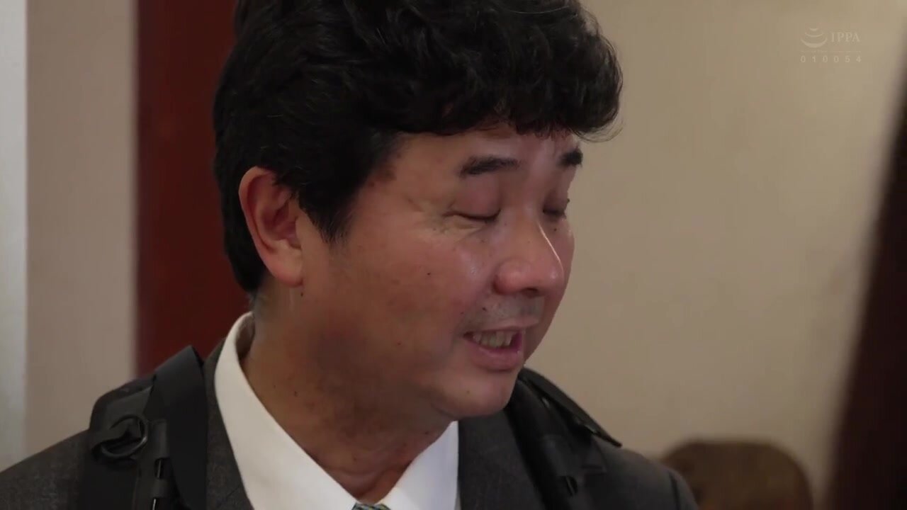 ROE-456 My stepdaughter calls her male friends over and makes them gangbang me every day. Yoshise Aoi Iori Hinano