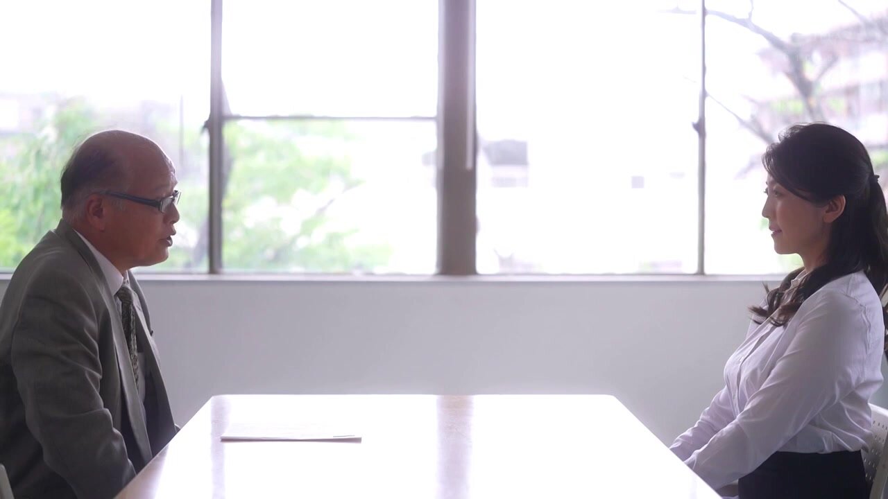 JUR-619 Married woman Kinoshita Rinko is gang-flowers by lurking intruders while on night patrol