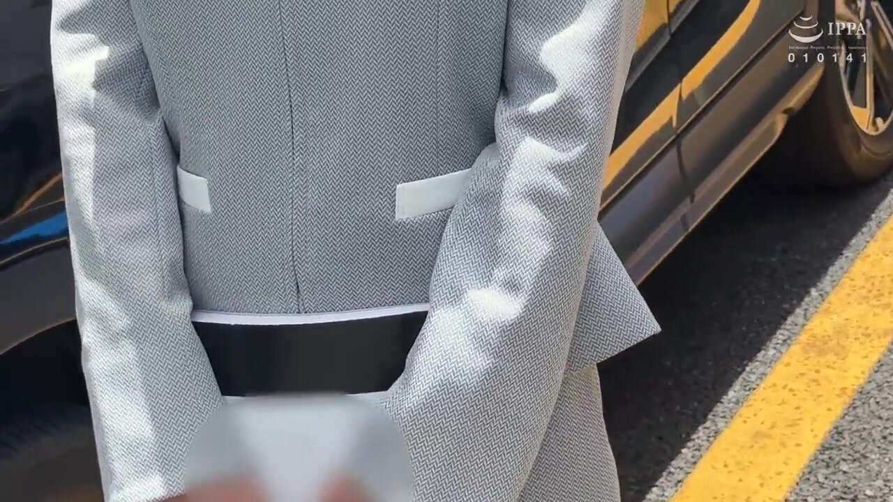 STSK-210 Luxury car dealership, beautiful dealer, raw pantyhose hunting, sleeping in the trunk of the test drive car 3