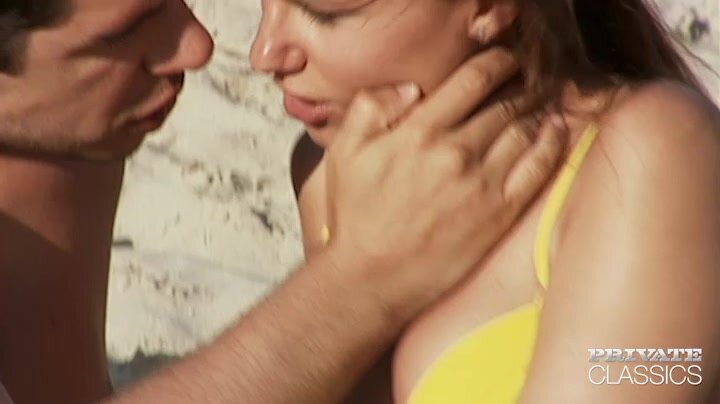 Claudia Rossi Horny Threesome 2