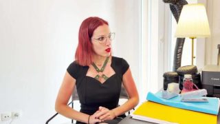 jacquieetmicheltv – Lily enjoys arousing temptation in these gentlemen…