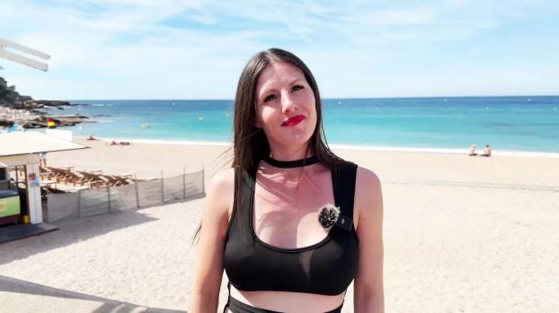 jacquieetmicheltv – Mia, 35 years old, from Vénissieux!